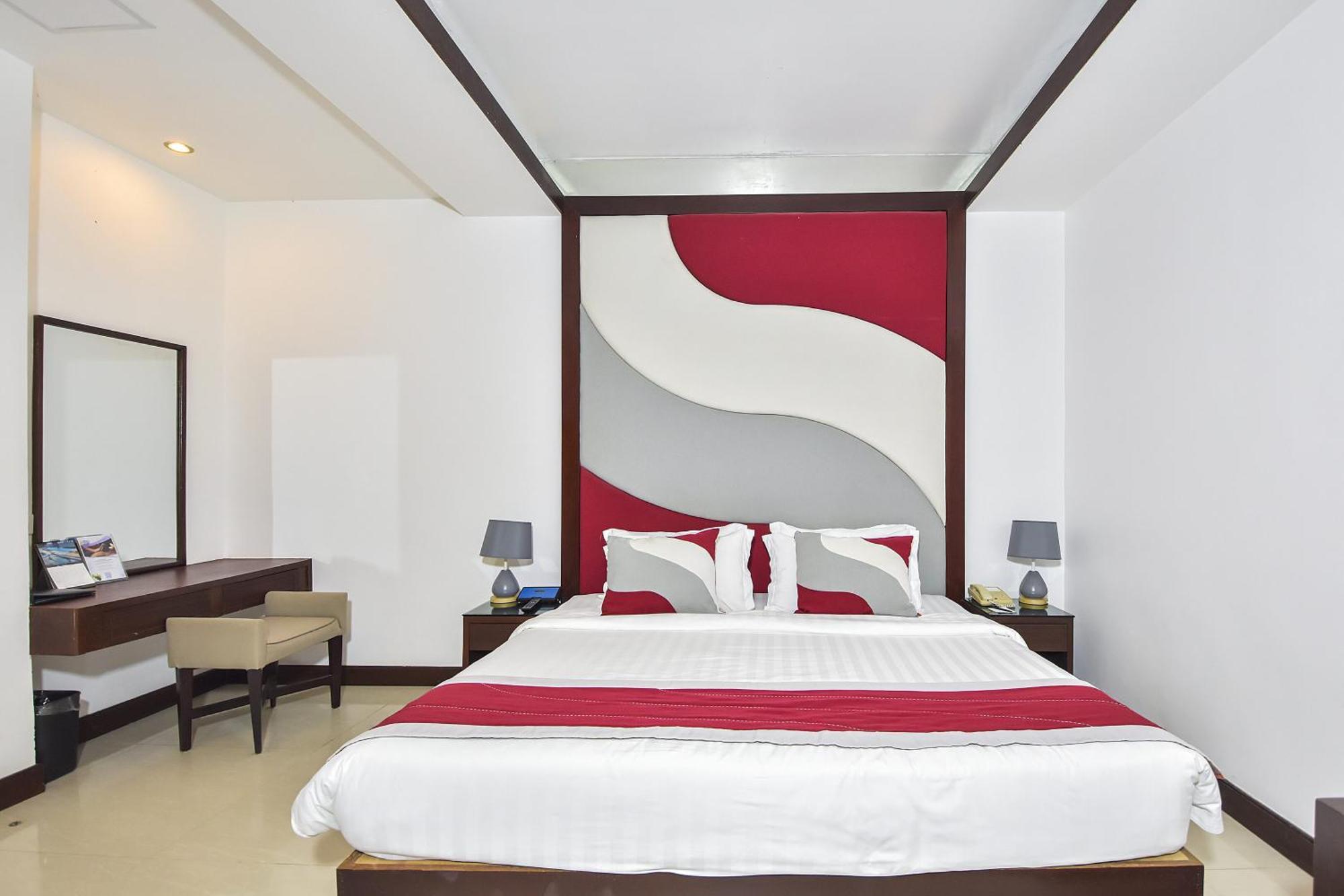 Independence Hotel Resort y Spa Sihanoukville Exterior foto