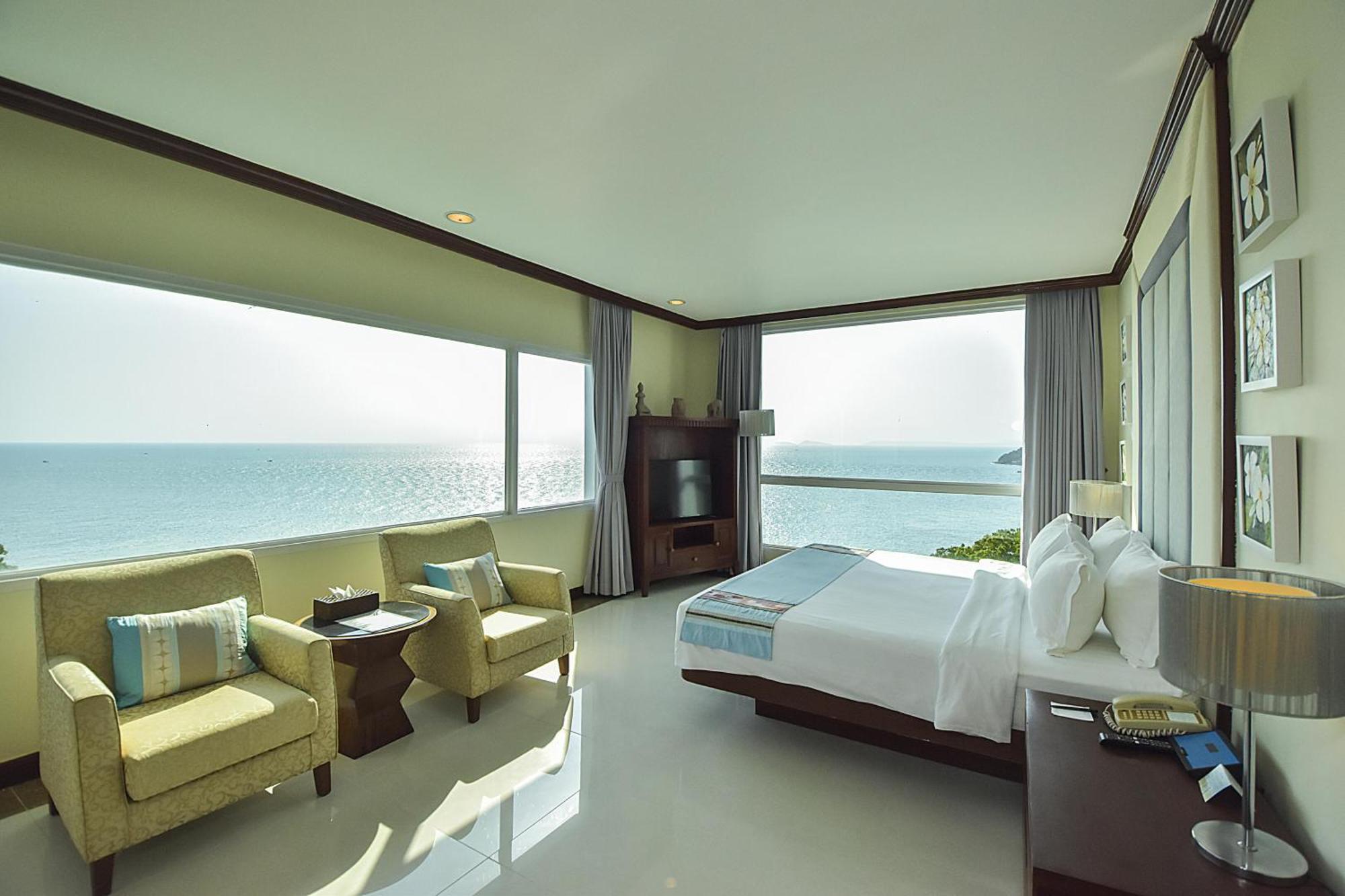 Independence Hotel Resort y Spa Sihanoukville Exterior foto