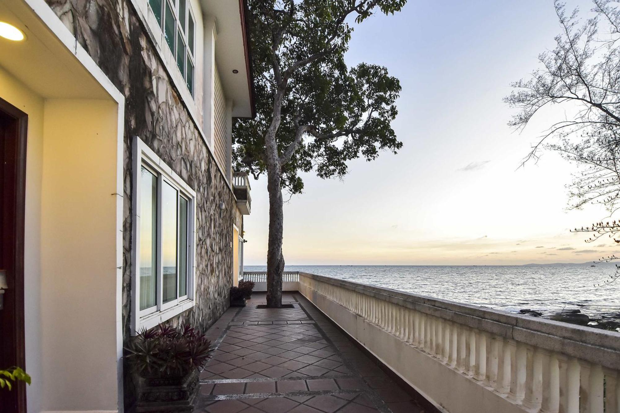 Independence Hotel Resort y Spa Sihanoukville Exterior foto