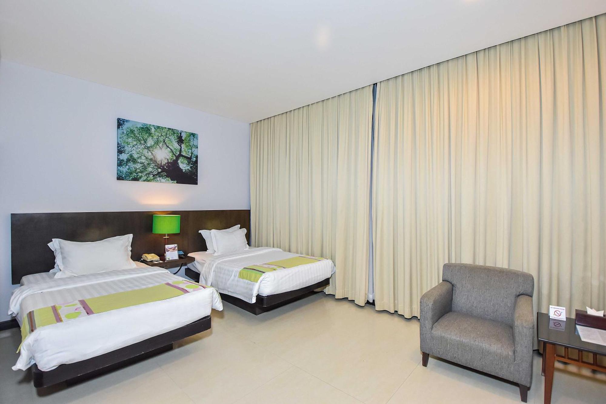 Independence Hotel Resort y Spa Sihanoukville Exterior foto