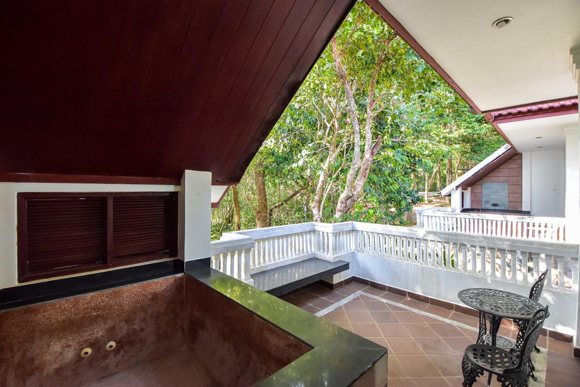 Independence Hotel Resort y Spa Sihanoukville Exterior foto