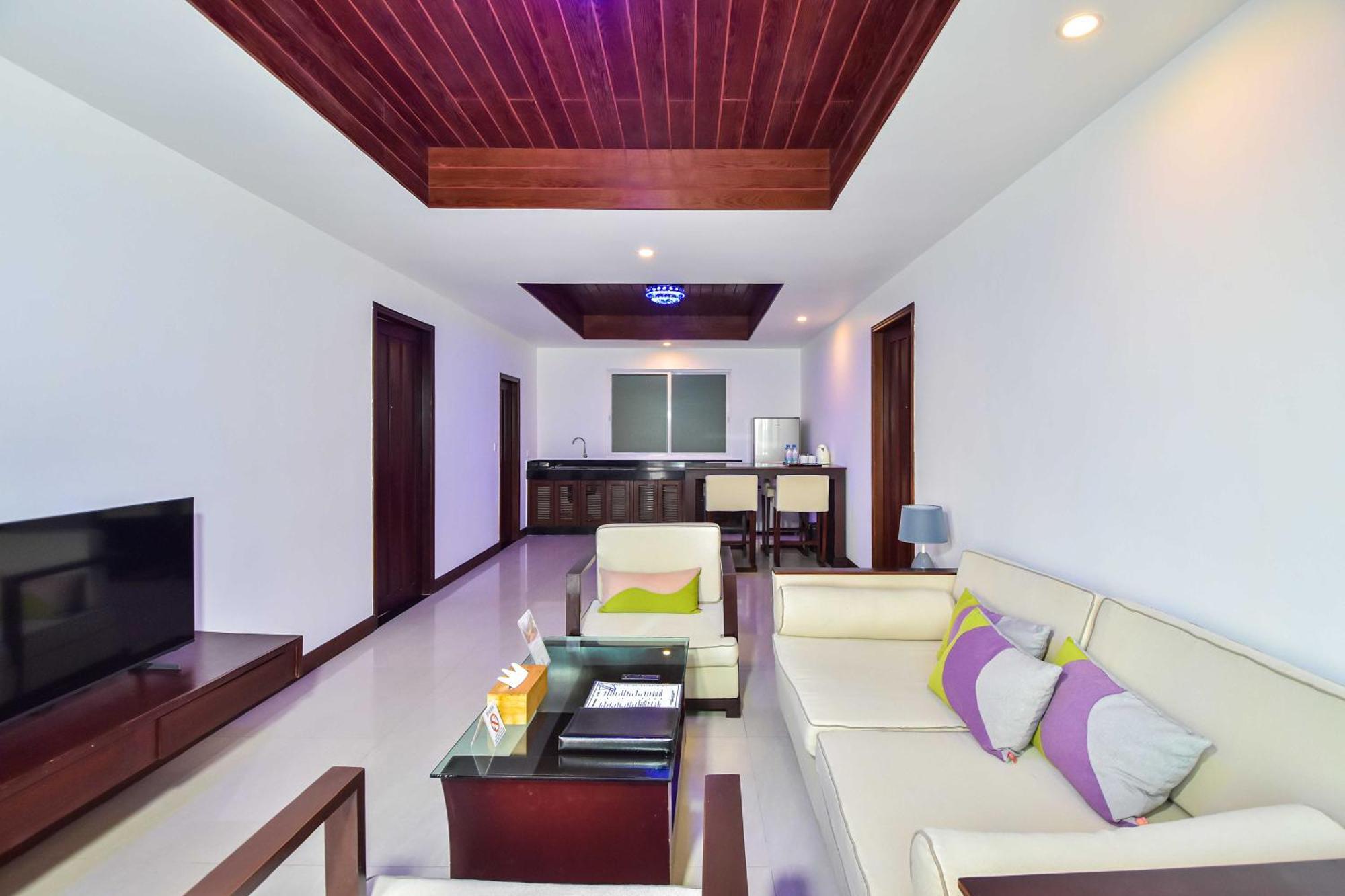 Independence Hotel Resort y Spa Sihanoukville Exterior foto